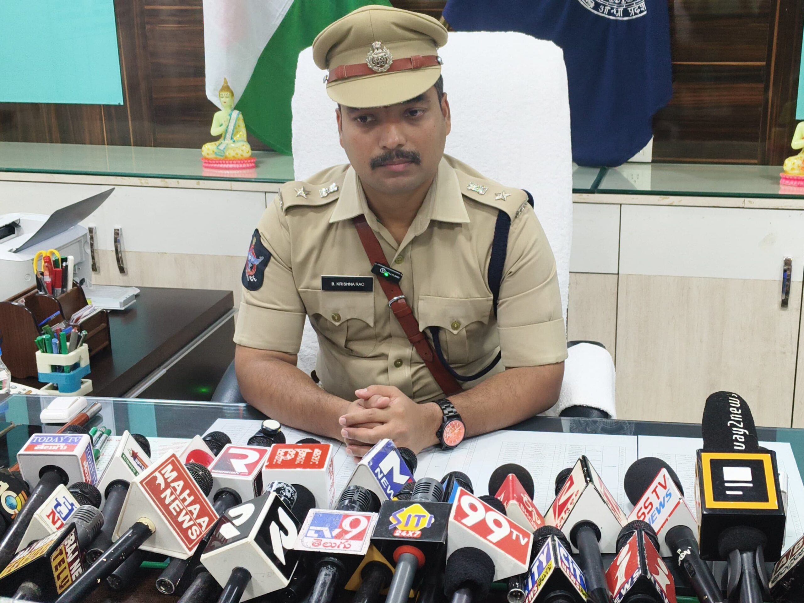 జిల్లా ఎస్పీగా బి.కృష్ణారావు బాధ్యతలు స్వీకరణ