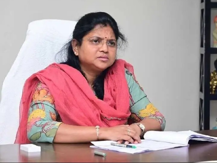 డీటీలకు స్థానచలనం