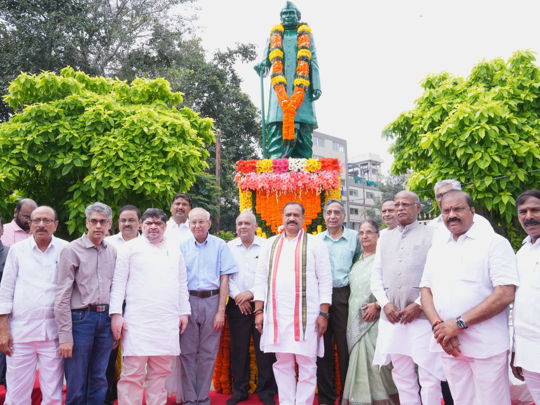 బూర్గుల రామకృష్ణారావుకు నివాళులు