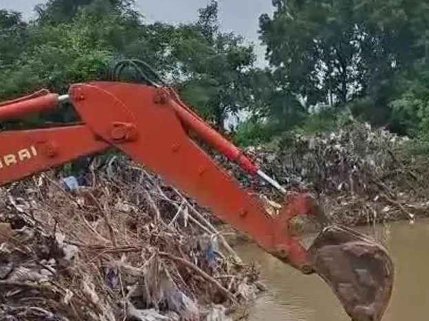 మక్త భూపతిపూర్ బ్రిడ్జి పనులు షురూ