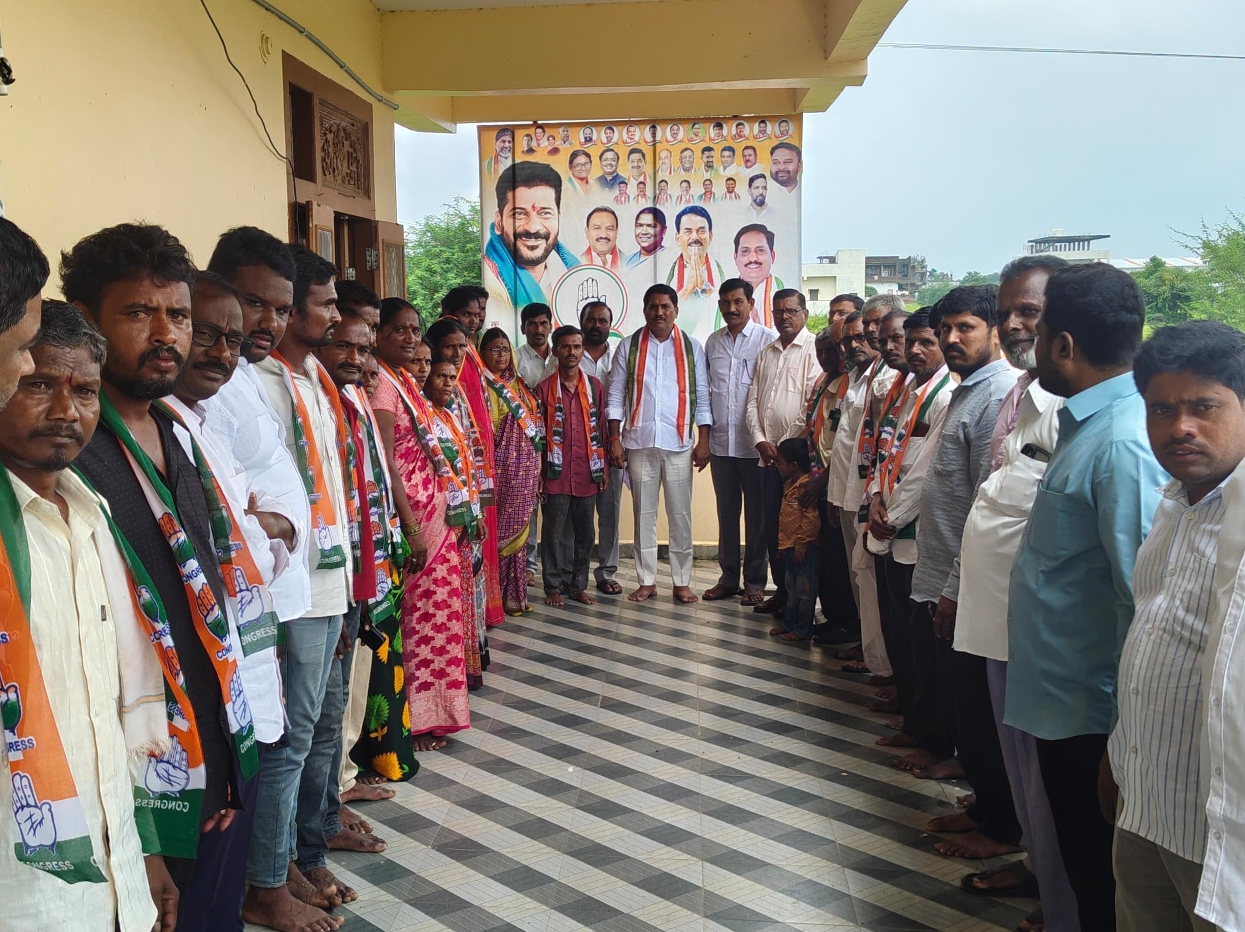 ‘ఆడే గజేందర్ సమక్షంలో కాంగ్రెస్ పార్టీలో చేరికలు’