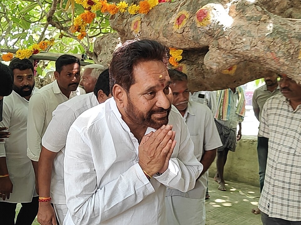 చౌడేశ్వరి దేవి ఉత్సవంలో పాల్గొన్న ఎమ్మెల్యే