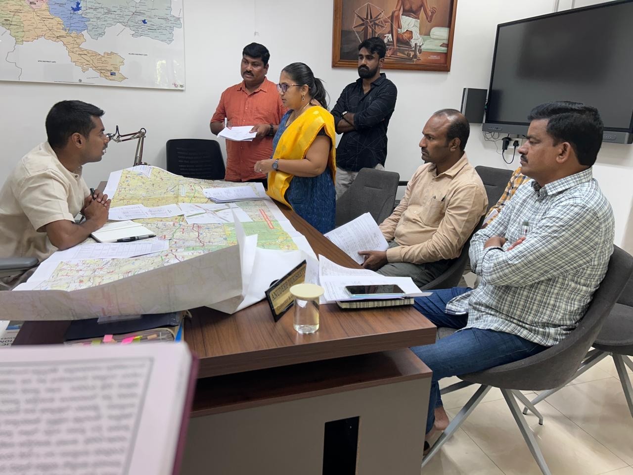 భూసేకరణ త్వరితగతిన పూర్తి చేయాలి: జిల్లా కలెక్టర్