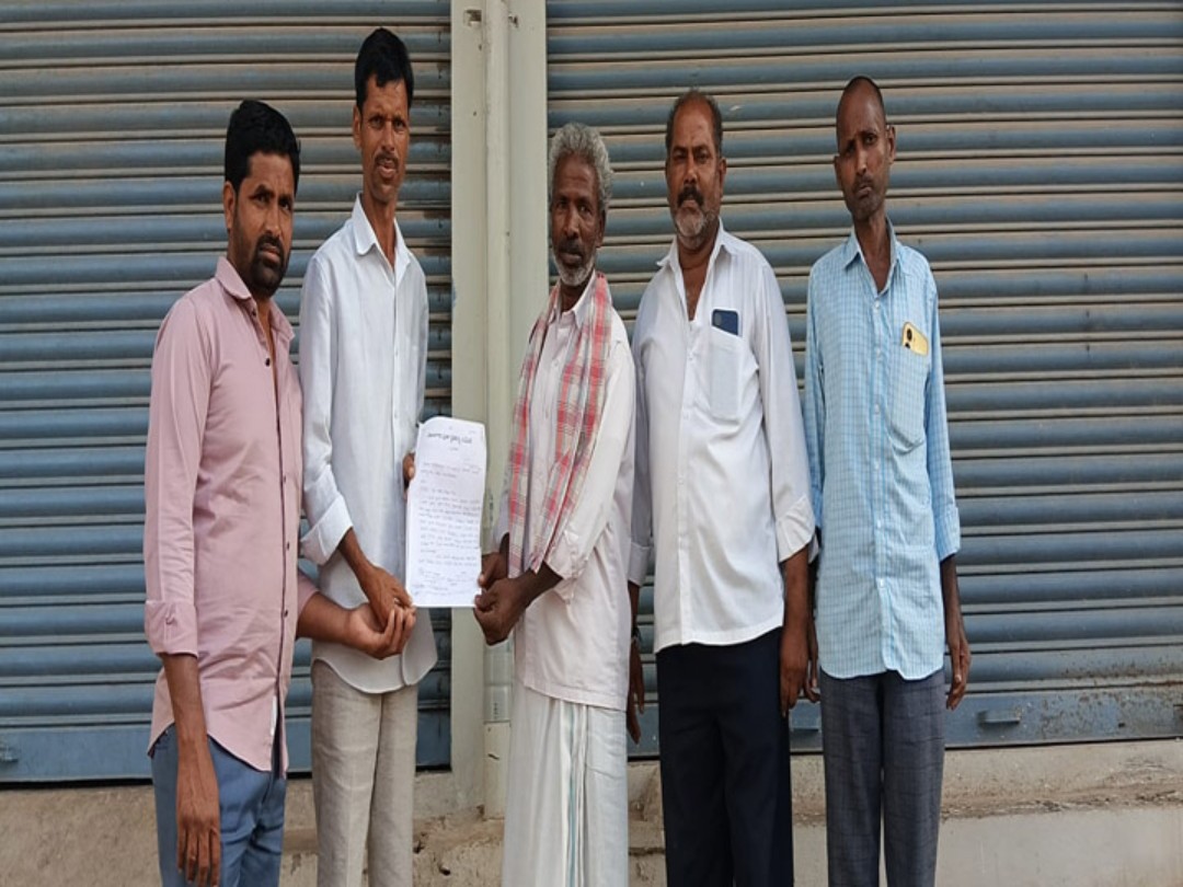 ‘ప్రభుత్వం రైతులకు నష్టపరిహారం చెల్లించాలి’