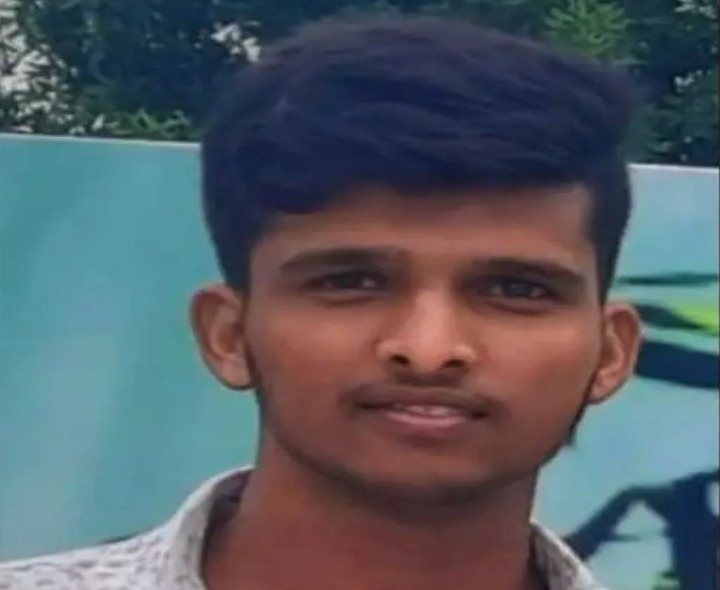 రోడ్డు ప్రమాదంలో విద్యార్థి మృతి