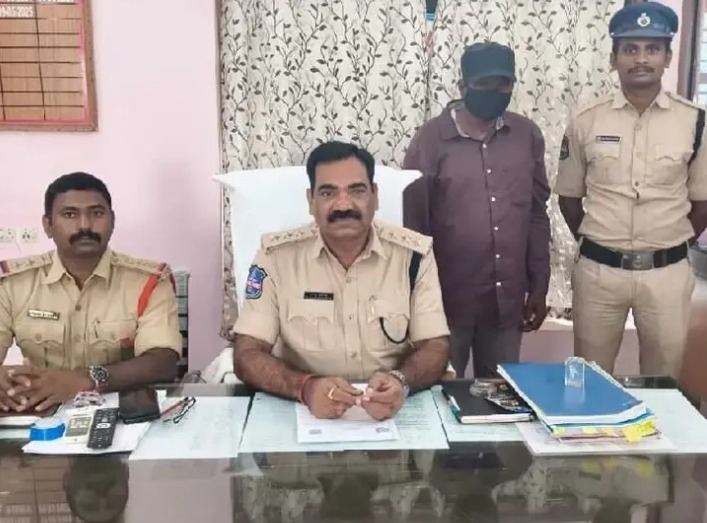 నవ మాసాలు మోసినందుకు దక్కిన బహుమతి ఇదేనా?