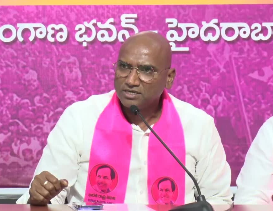 కవితపై RS ప్రవీణ్ సంచలన కామెంట్స్