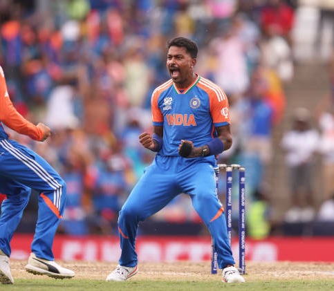IND vs PAK: పాకిస్తాన్‌కు డబుల్ షాక్