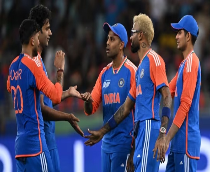 IND vs PAK : 4 వికెట్లు కోల్పోయిన పాకిస్తాన్