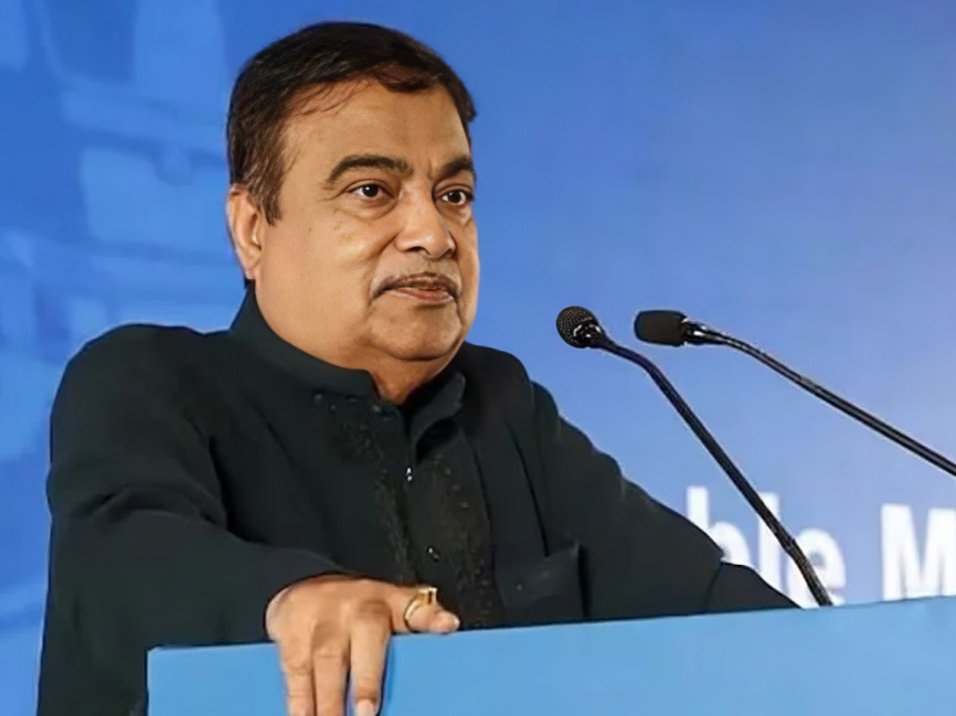 నాకు దిగజారాల్సిన అవసరం లేదు: గడ్కరీ