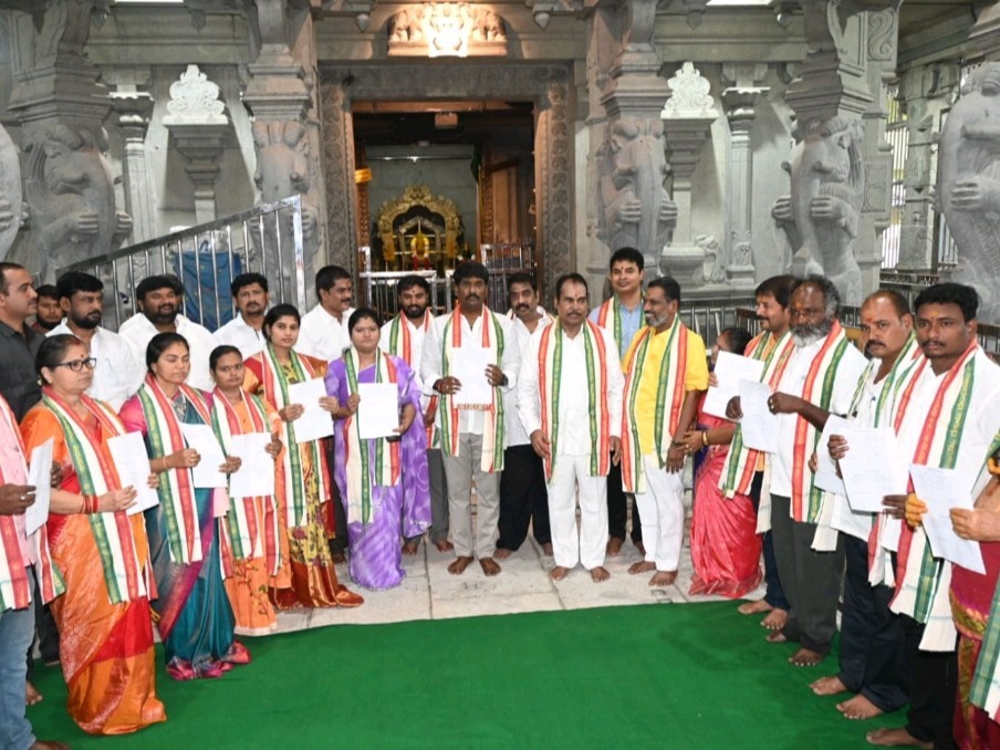 గంగమ్మ ఆలయ పాలకమండలి ప్రమాణస్వీకారం