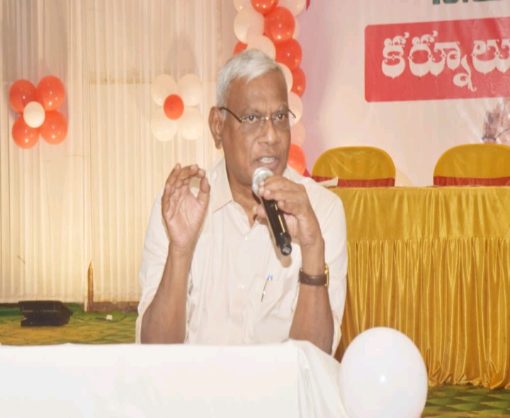 ‘ప్రజలకు ప్రయోజనం అందించేలా జర్నలిజం ఉండాలి’