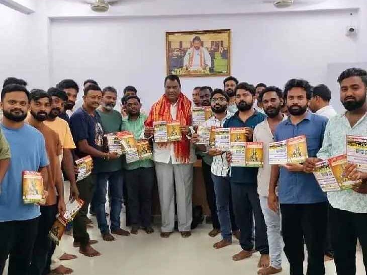 నవరాత్రి ఉత్సవాలకు మంత్రికి ఆహ్వానం