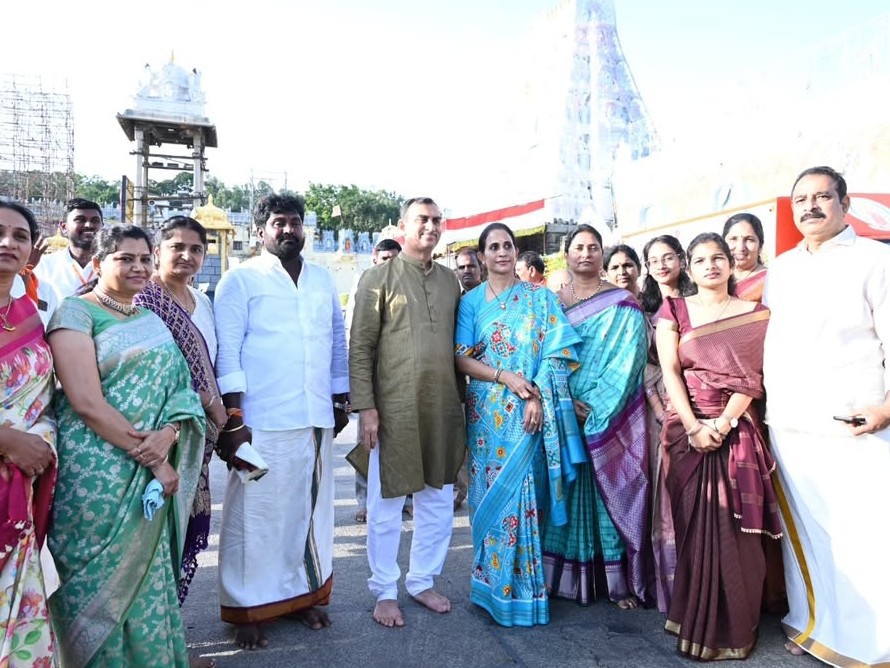 శ్రీవారి సేవలో కడప ఎమ్మెల్యే మాధవి రెడ్డి