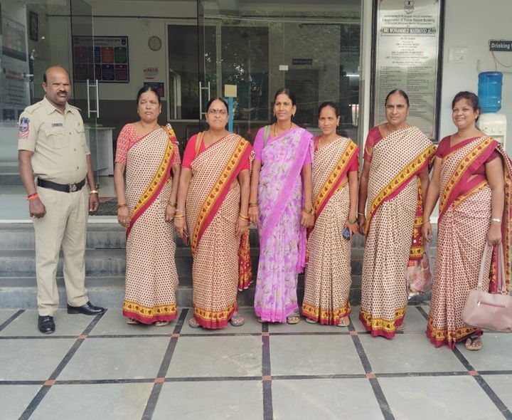 అంగన్వాడీ టీచర్ల ముందస్తు అరెస్టులు