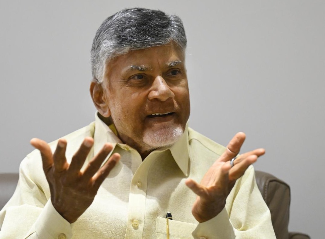 ఏపీ అగ్రస్థానానికి ఎదగాలి: సీఎం చంద్రబాబు