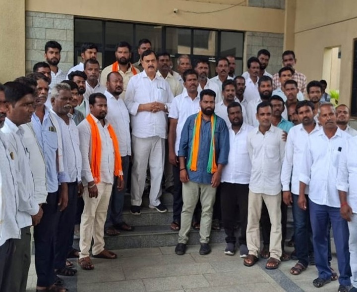 ‘వరద బాధితులకు నష్టపరిహారం అందించాలి’