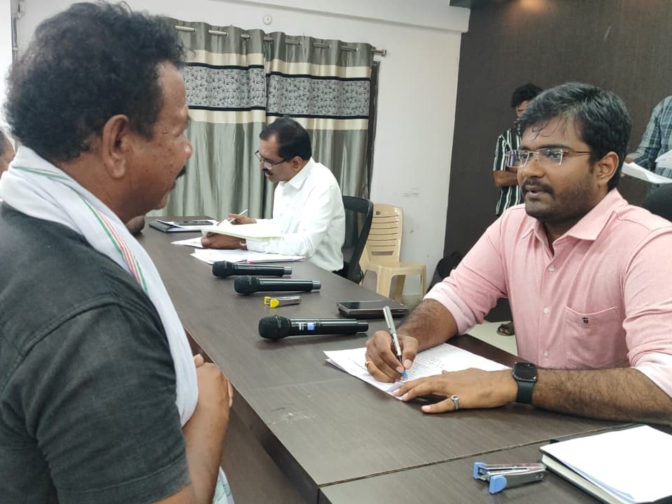 ‘సత్వరమే సమస్యలు పరిష్కారం కావాలి’