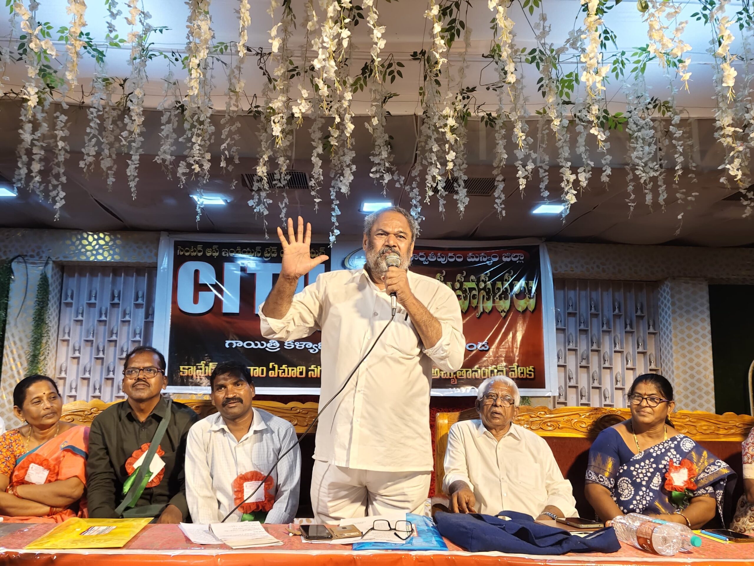 ‘ప్రజా సమస్యల పరిష్కారమే లక్ష్యం కావాలి’