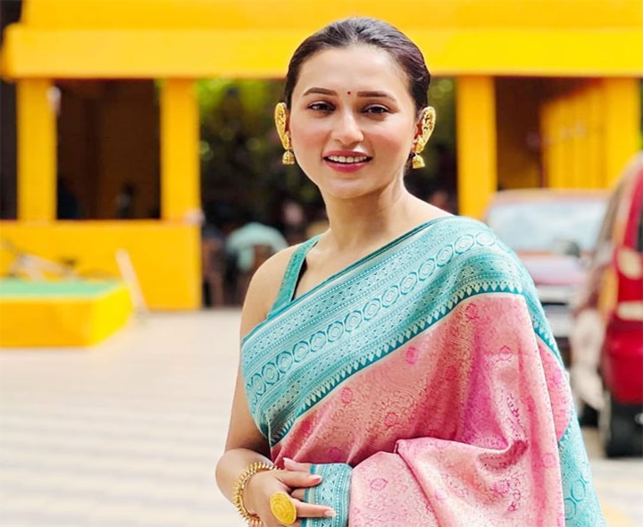 ఈడీ విచారణకు హాజరైన నటి