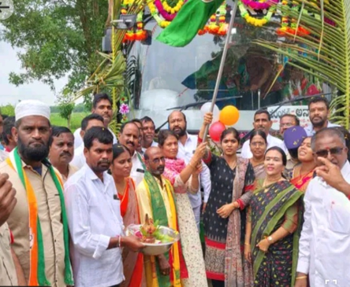 ఆర్టీసీ బస్సును ప్రారంభించిన ఎమ్మెల్యే