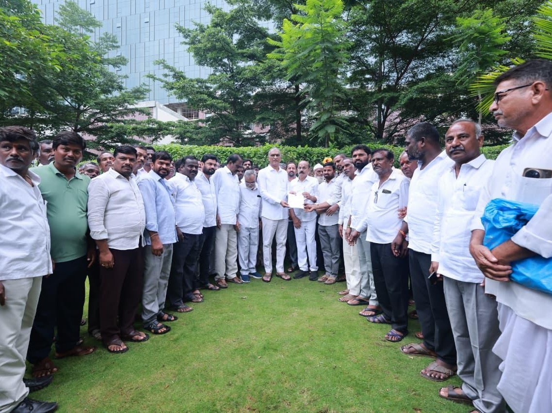భూ సేకరణ నిలిపివేయాలని వినతి