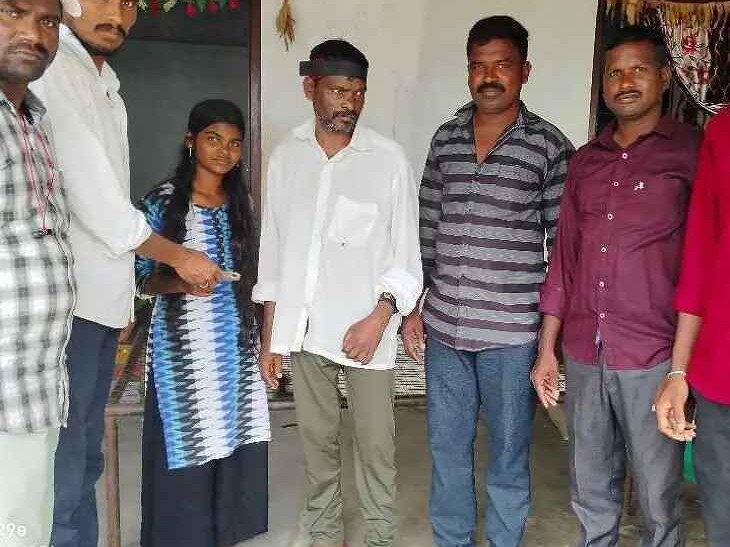 గురువుకు పూర్వ విద్యార్థుల భరోసా..