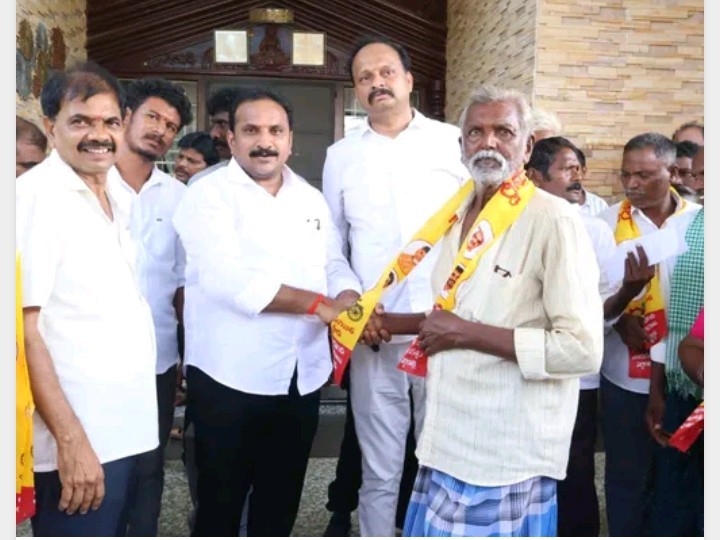 ఈ మండలంలో వైసీపీకి భారీ షాక్