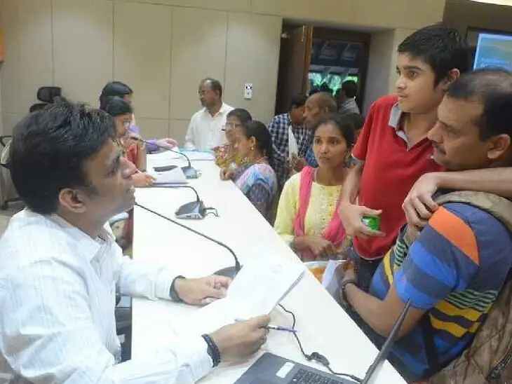 విశాఖ పీజీఆర్ఎస్‌కు 329 వినతులు