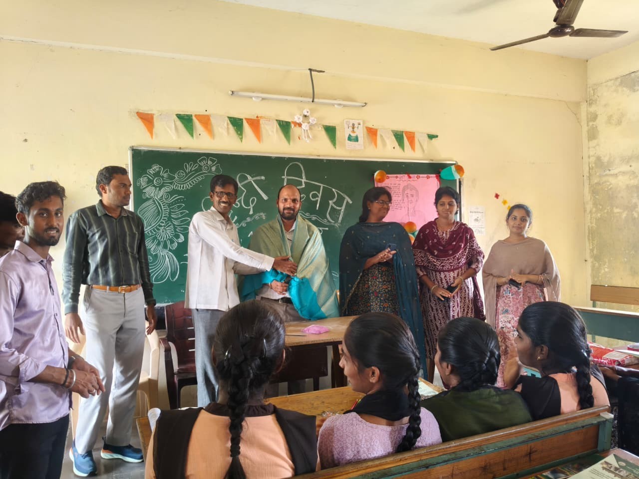 ప్రభుత్వ కళాశాలలో హిందీ దివస్