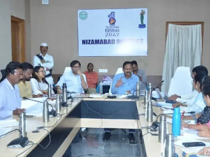 అంగన్వాడీ భవన నిర్మాణాలను వెంటనే ప్రారంభించాలి: కలెక్టర్