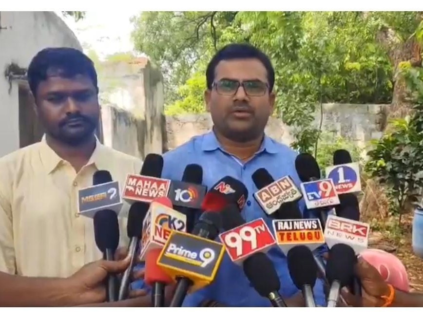 యూరియా పక్కదారి పట్టిందనేది అవాస్తవం