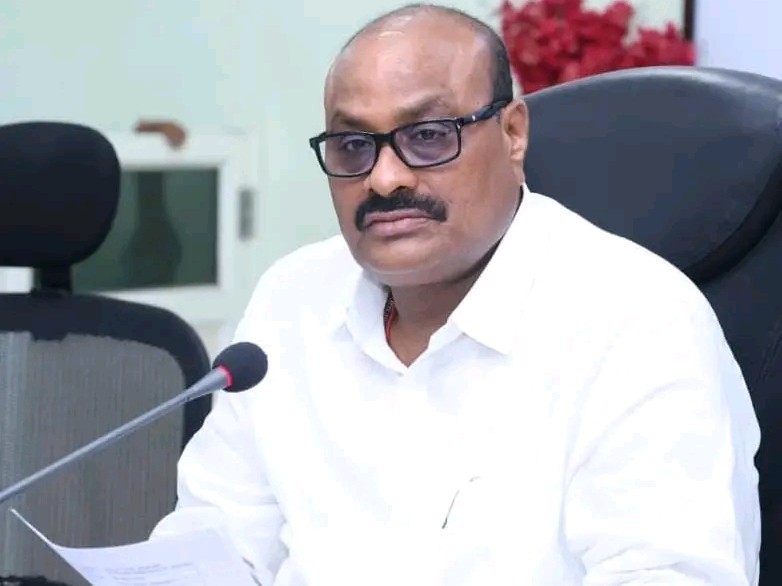 రైతులకు ఎరువుల కొరత లేకుండా చర్యలు: మంత్రి