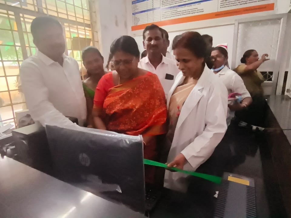 పలు అభివృద్ధి కార్యక్రమాలను ప్రారంభించిన ఎమ్మెల్యే