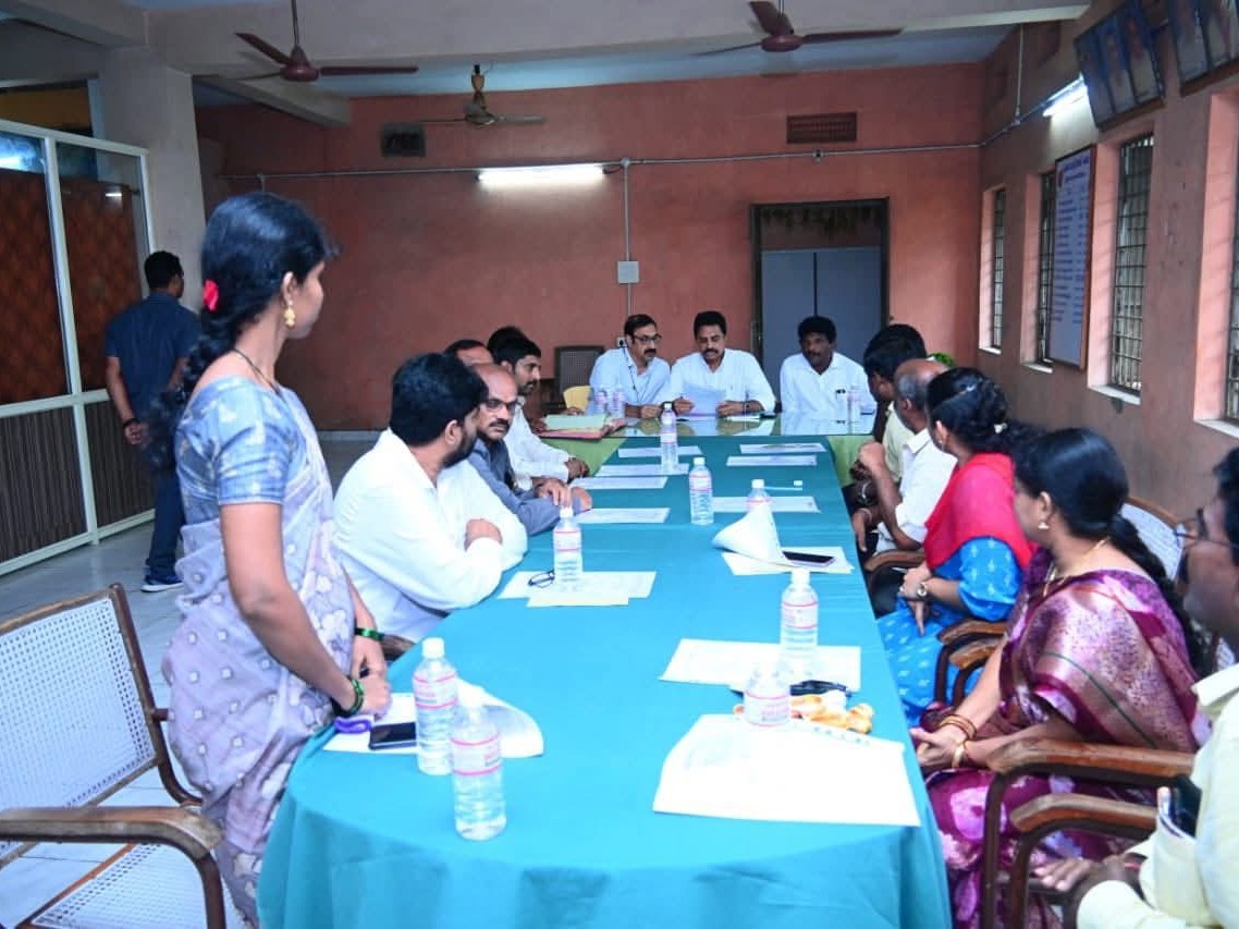 ఏఎంసీ రివ్యూ సమావేశం