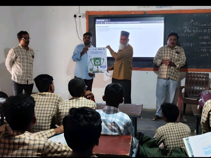 కంభంలో కొత్త పుస్తకాలు పంపిణీ