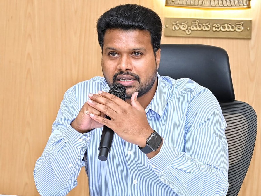 సమస్యను సీఎం దృష్టికి తీసుకెళ్లిన కలెక్టర్