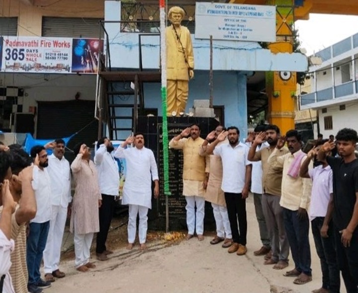 తెలంగాణ విమోచన దినోత్సవం: బీజేపీ నాయకుల ఘన నివాళి