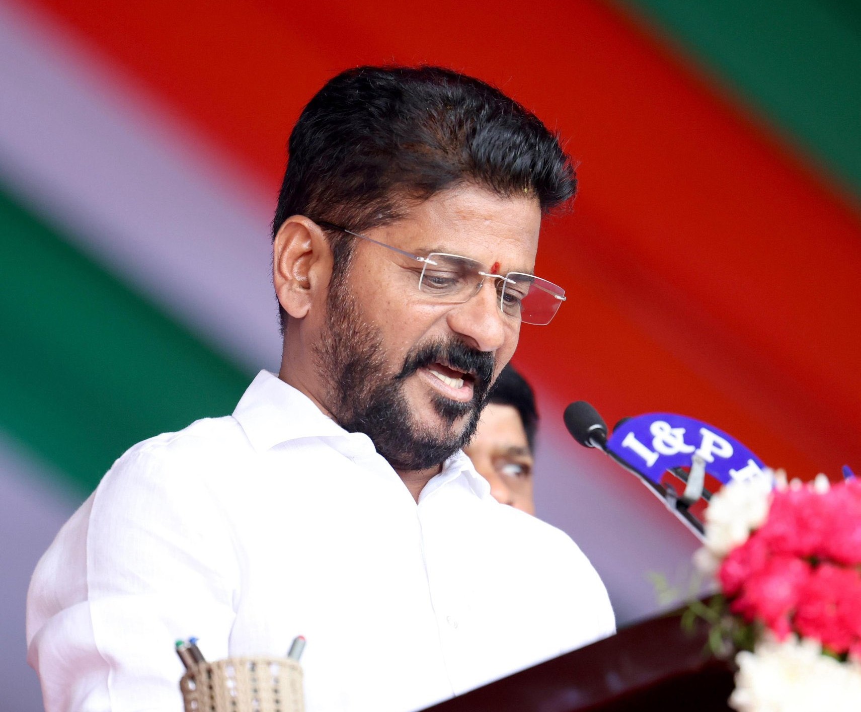అమరవీరులకు సీఎం రేవంత్ నివాళులు