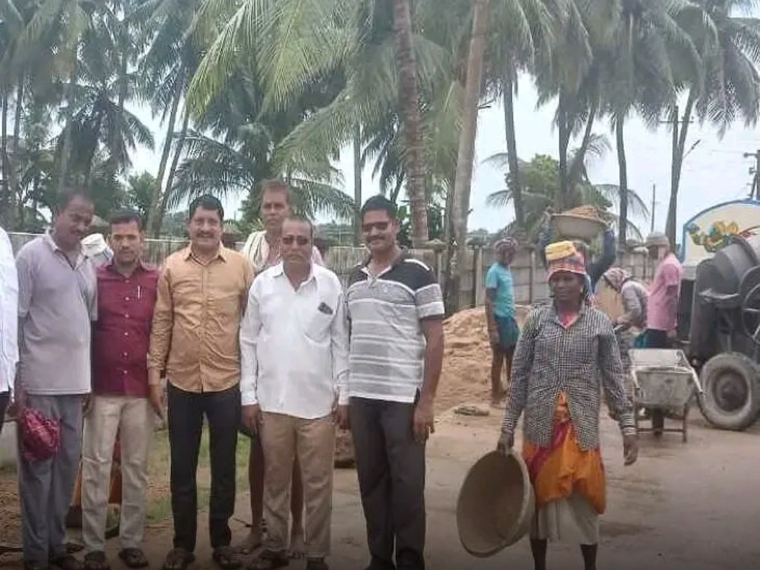 15వ ఆర్థిక సంఘం నిధులతో సీసీ రోడ్లు