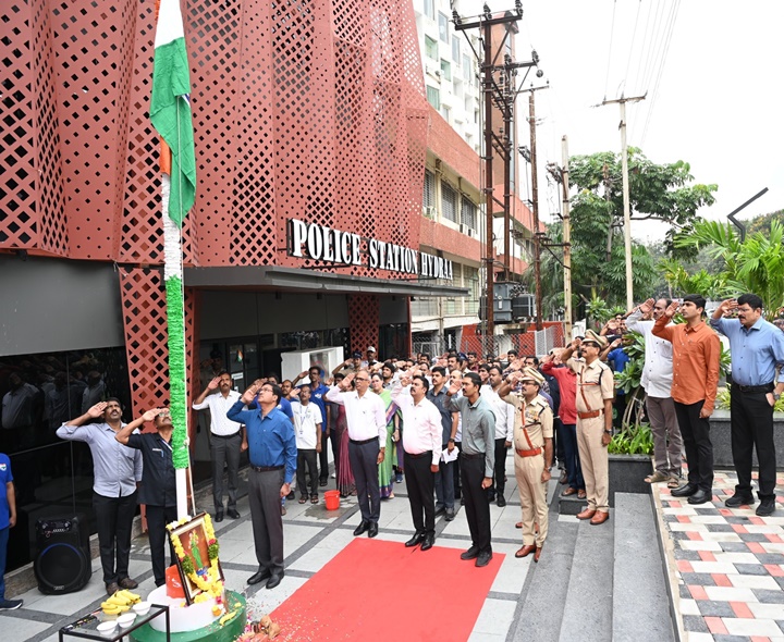 ఆకాంక్షలకు అనుగుణంగా పనిచేయాలి: రంగనాథ్