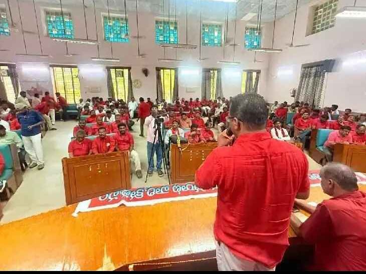 ‘రజాకార్లను తరిమికొట్టిన ఘనత కమ్యూనిస్టులదే’