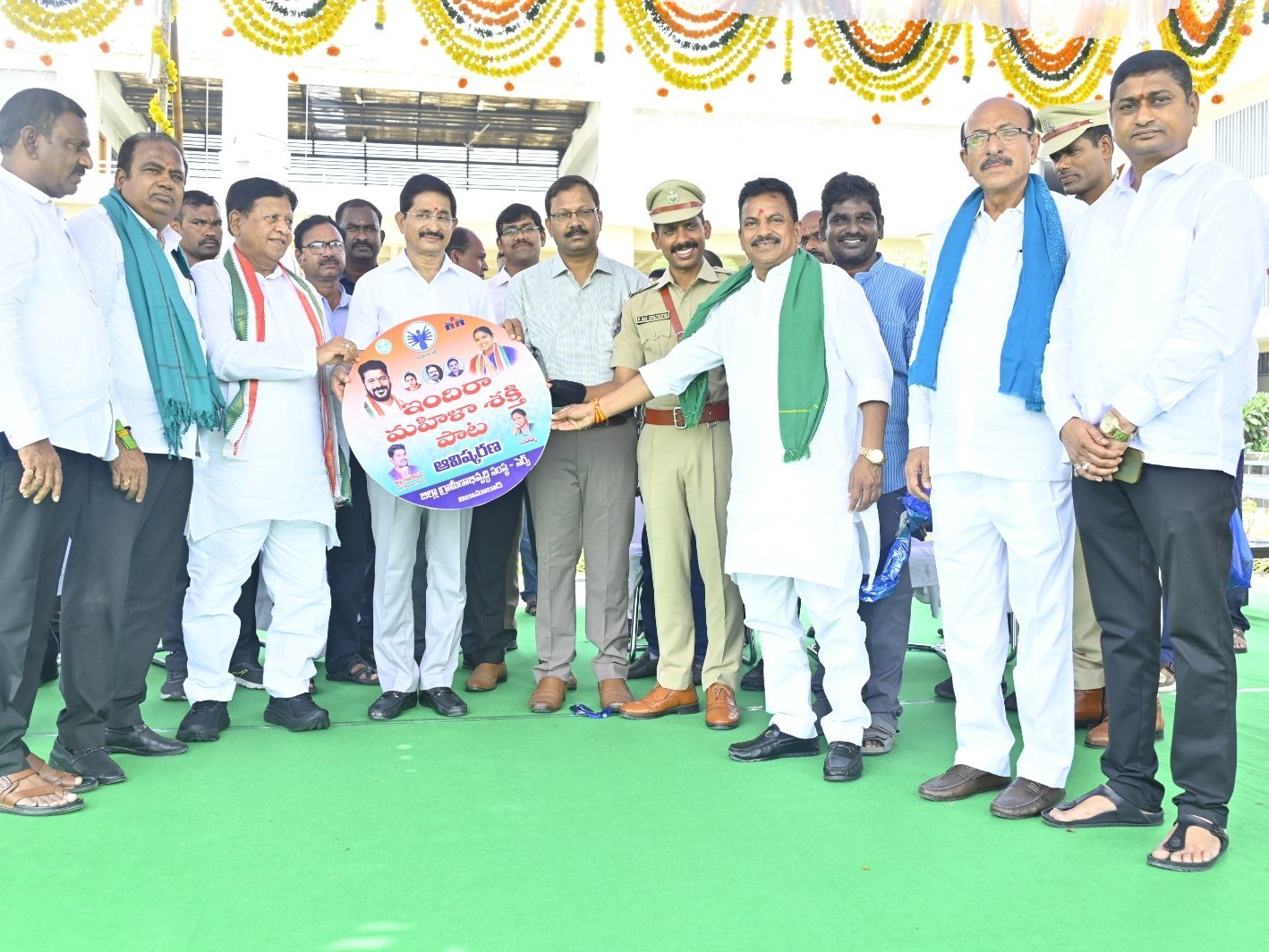 ఇందిరా మహిళా శక్తి పాట ఆవిష్కరణ