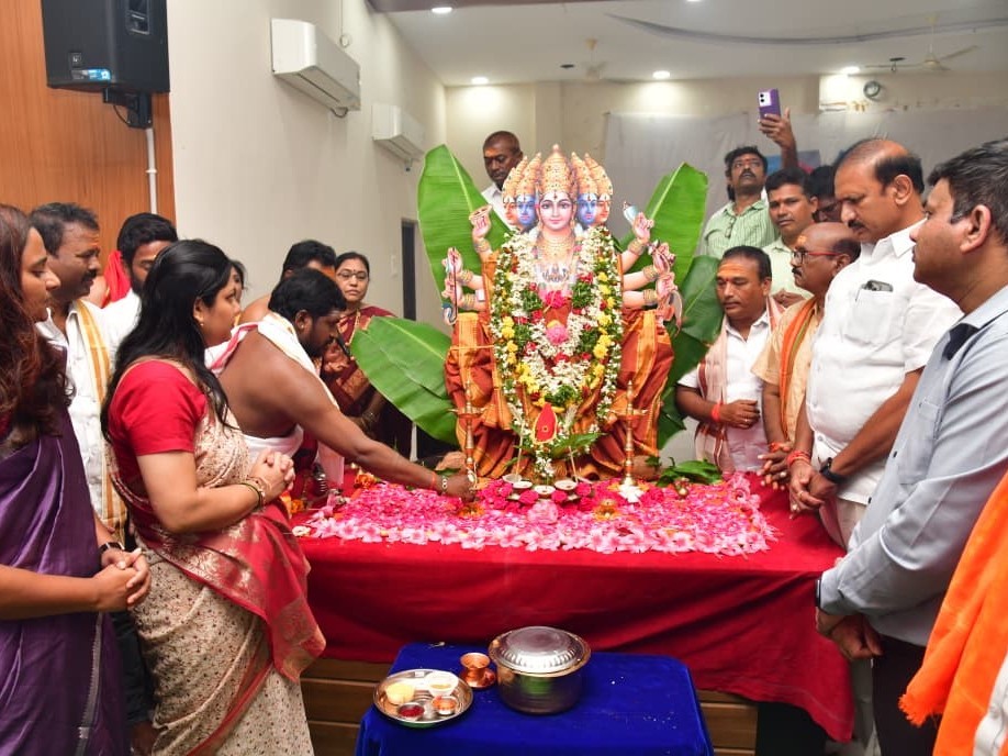 కరీంనగర్‌లో ఘనంగా విశ్వకర్మ జయంతి వేడుకలు