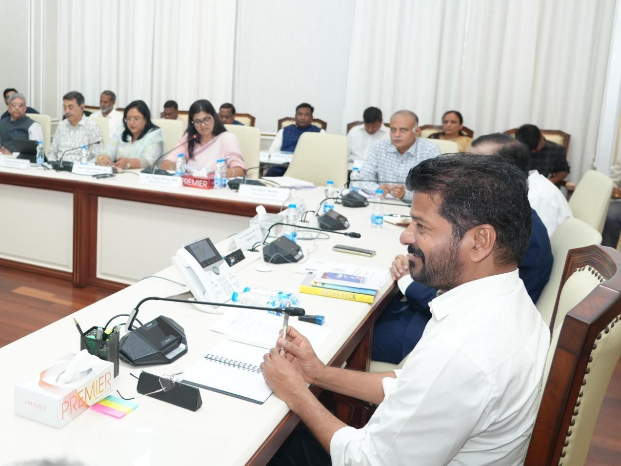 నైపుణ్యం, నాణ్యత కొరతతో ఉద్యోగాలు రాట్లే: CM
