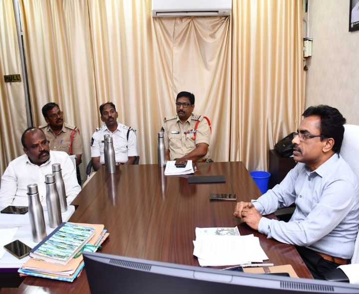 ‘చిరు వ్యాపారులకు ఇబ్బంది లేకుండా వెండర్ జోన్లు’