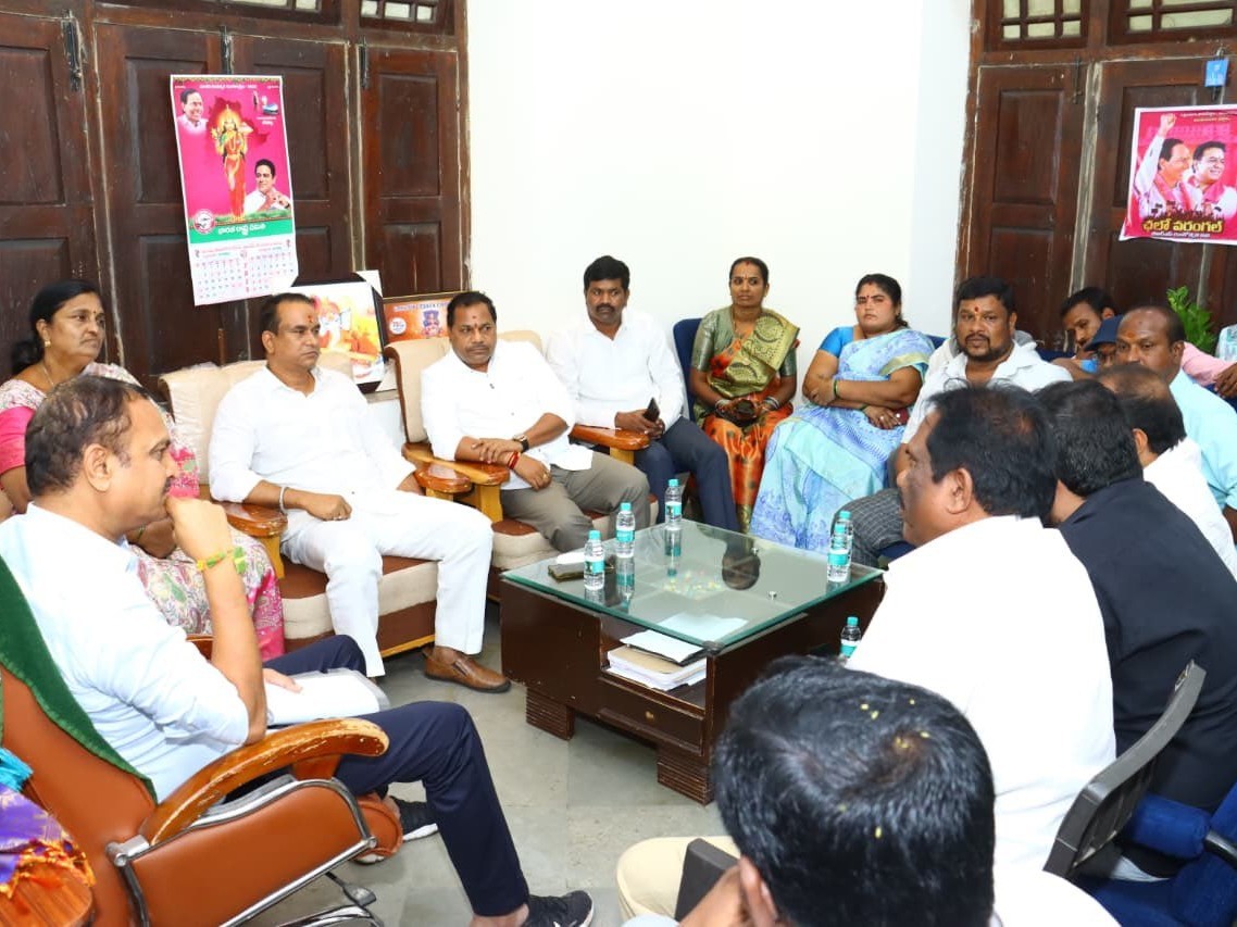 ప్రజా వ్యతిరేక ప్రభుత్వ విధానాలను ప్రచారం చేయాలి: MLA