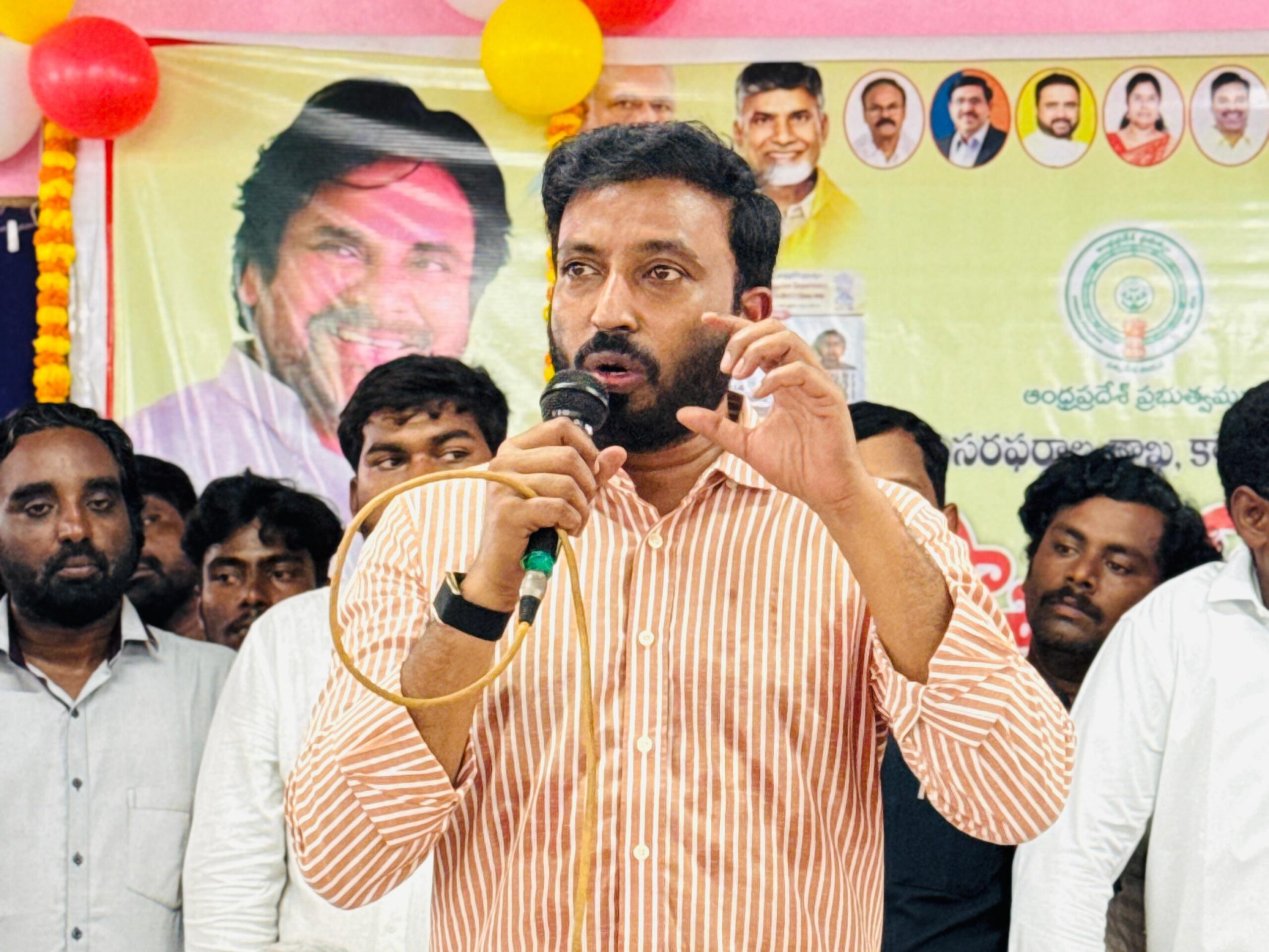 మృతి చెందిన మత్స్యకార కుటుంబాలకు పరిహారం: ఎంపీ