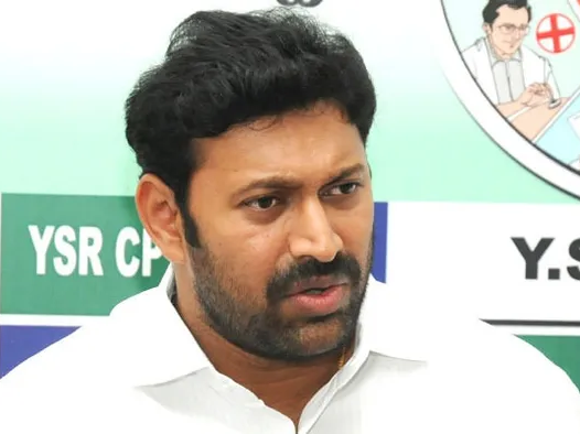 అవినాష్‌రెడ్డికి బిగుస్తోన్న ఉచ్చు.. మళ్లీ రంగంలోకి సీబీఐ