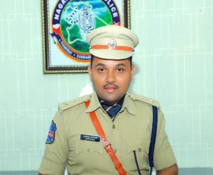 సోషల్ మీడియాలో వచ్చే ప్రకటనలు నమ్మొద్దు: ఎస్పీ
